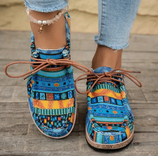 TRIBAL CHUNKY SNEAKERS- BOLD STYLE WITH ALL-DAY COMFORT
