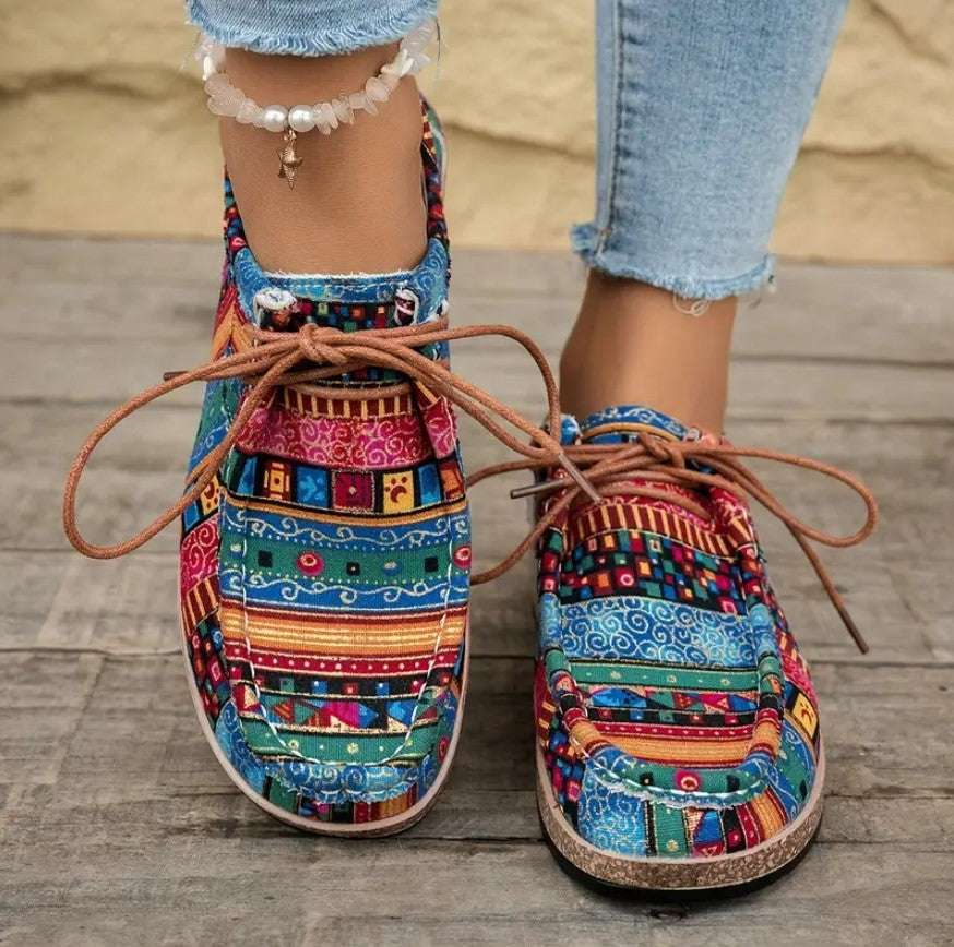 TRIBAL CHUNKY SNEAKERS- BOLD STYLE WITH ALL-DAY COMFORT