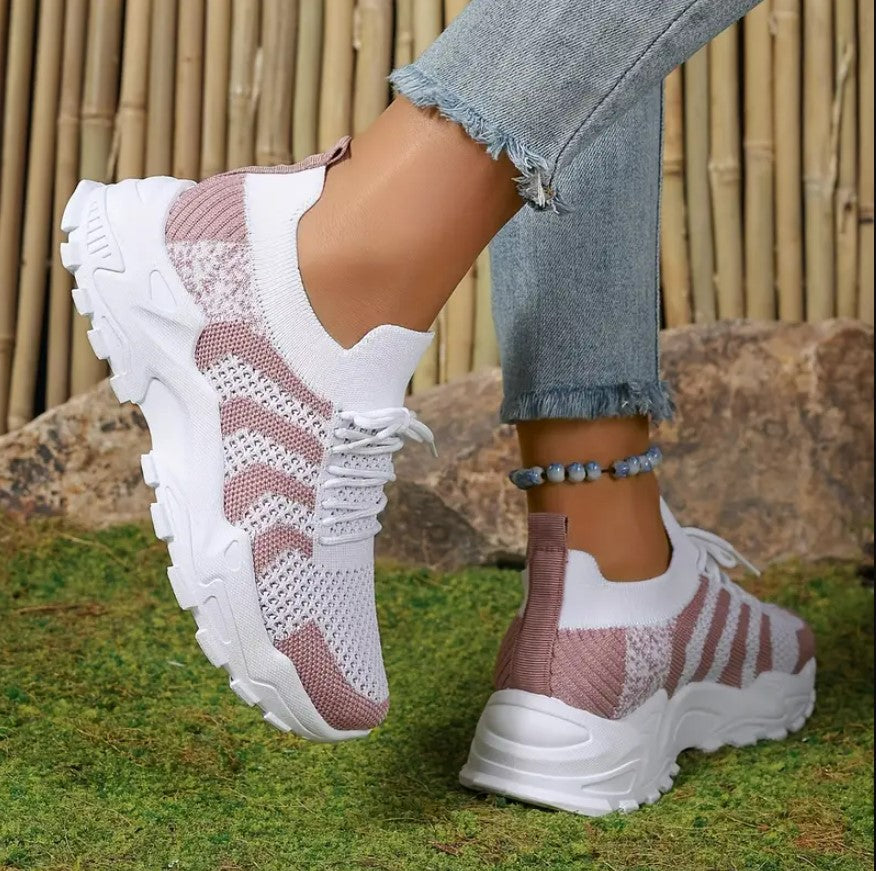 UMTATA- TRAIL SNEAKERS