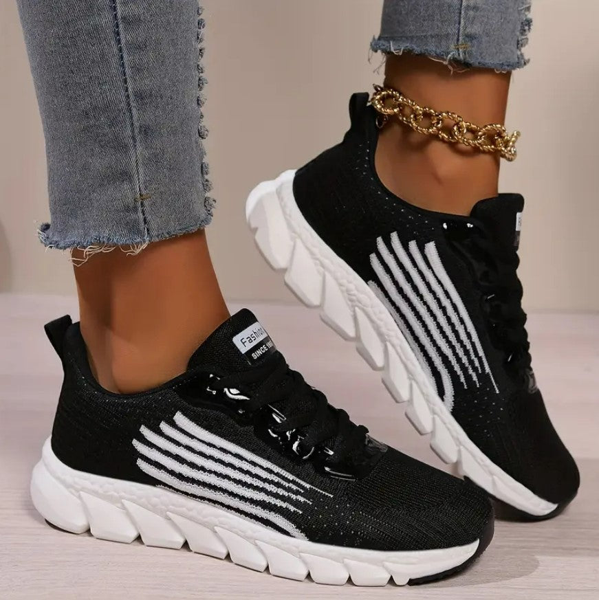 ZOLA RUNNER SHOES Supportive design for active days