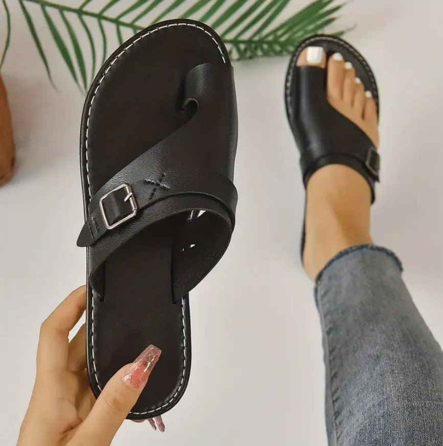 MPHO BUNION-FRIENDLY SANDALS- Discreet design that camouflages bunions